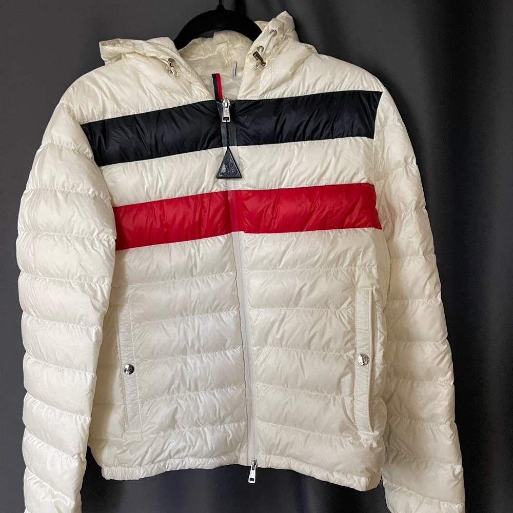 Moncler Longue Saison White color Size 2